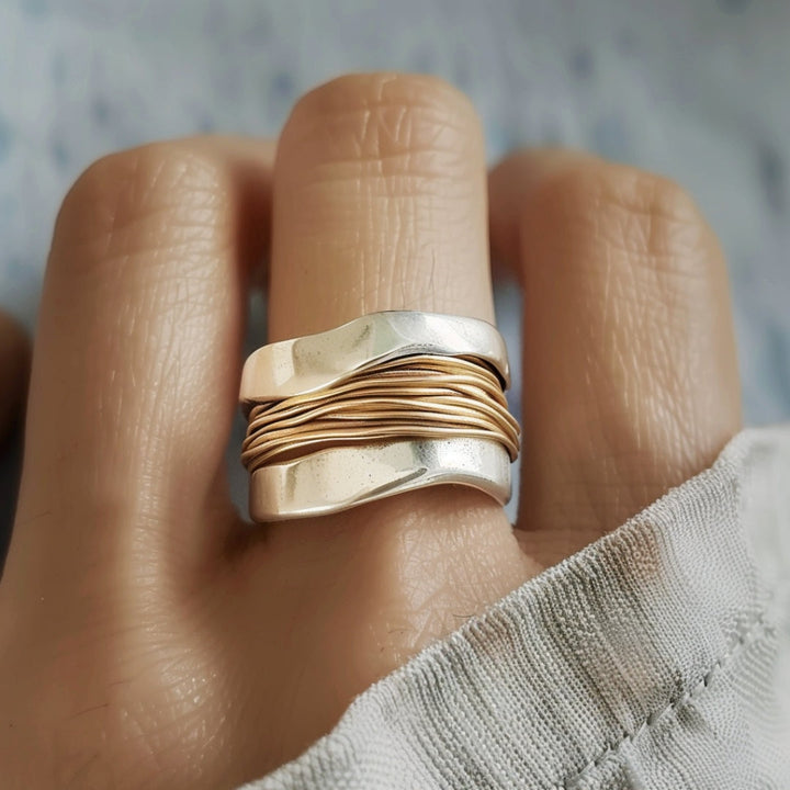 Sofia™ | Ladies Silver and Gold Thread Ring
