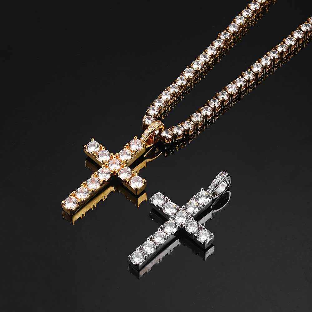 Faith™ | 18K Gold Moissanite Cross Necklace
