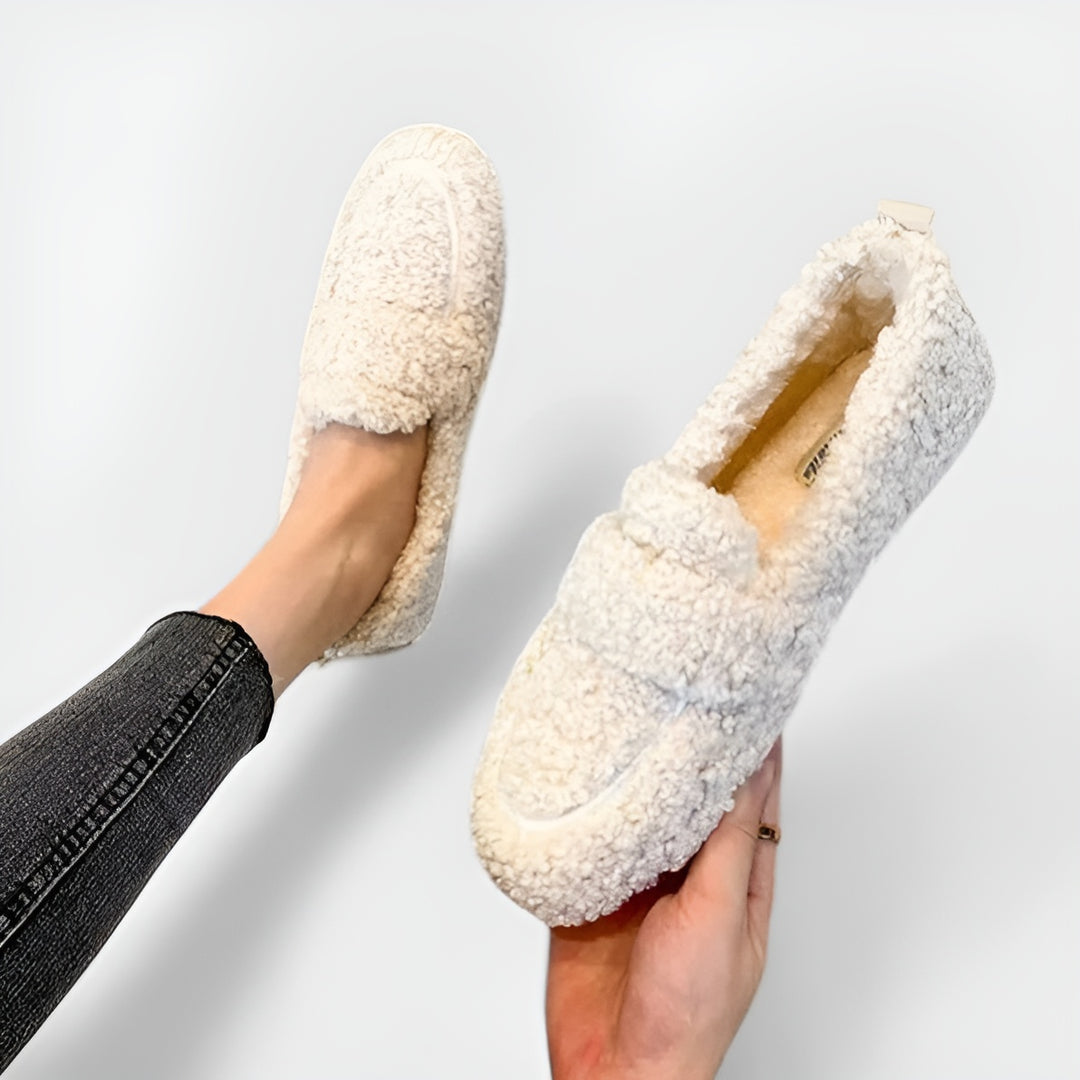 Erin™ | Warm Slippers with Elegant Design