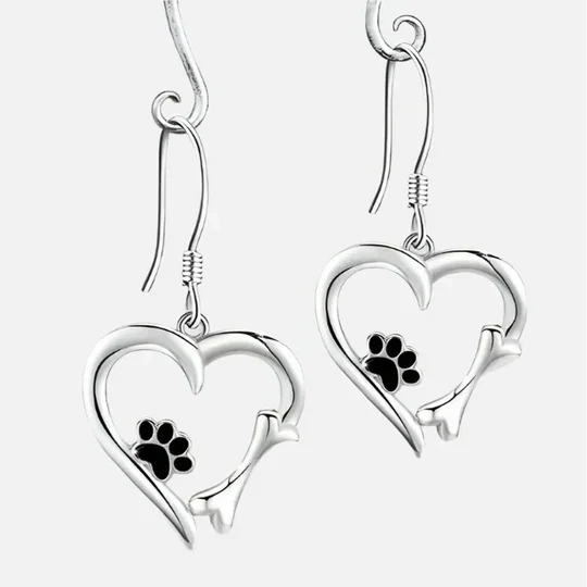 Yaritza™ – Silver Paw & Heart Dangle Earrings