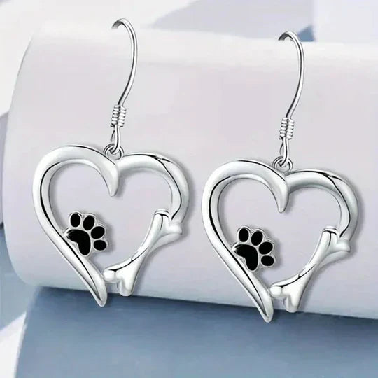 Yaritza™ – Silver Paw & Heart Dangle Earrings